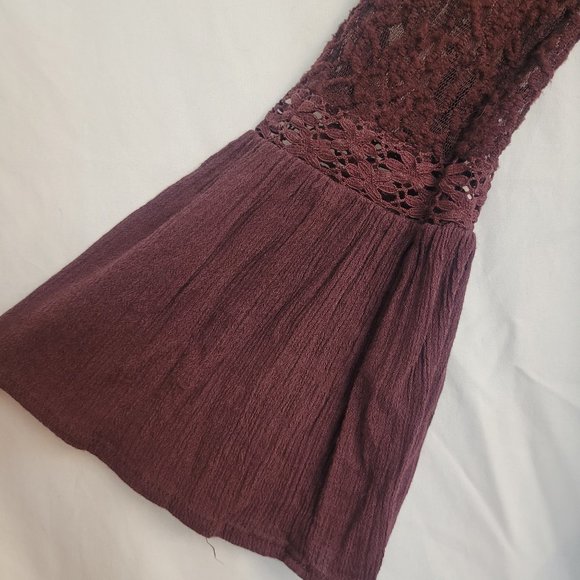 Mudd Burgundy Lace Accent Tie Front Blouse - Picture 8 of 10